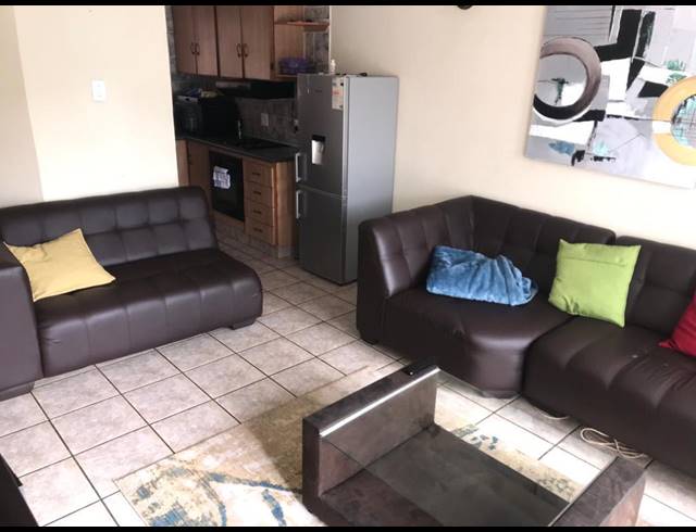 2 BEDROOM SIMPLEX RENTED IN BONAERO PARK